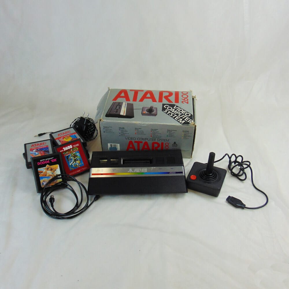 Atari 2600 con giochi