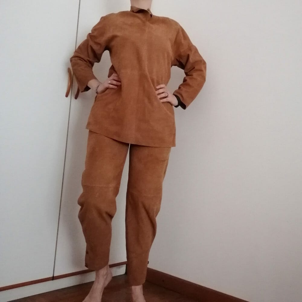 Completo casacca e pantalone scamosciato vintage - immagine 3