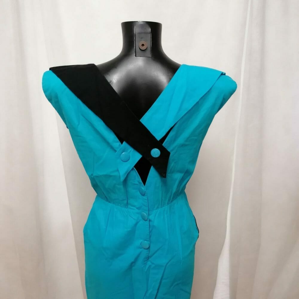 Vestito anni 80 azzurro e nero - immagine 2