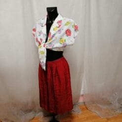 vestito vintage a fiori con scaldacuore