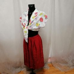 vestito vintage a fiori con scaldacuore