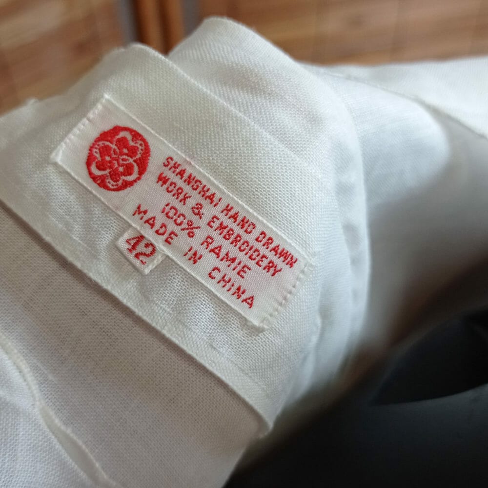 Top disegnato e ricamato a mano - immagine 3