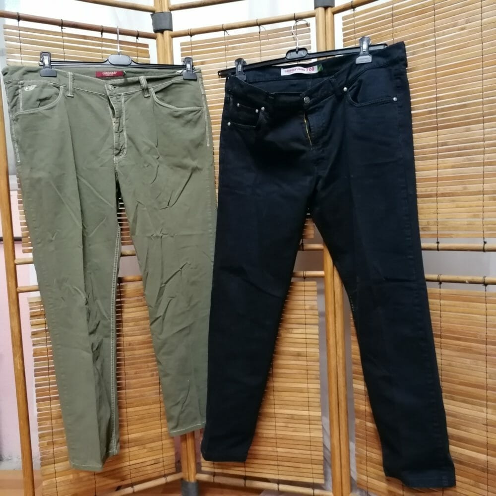 Due paia di pantaloni Carrera uomo