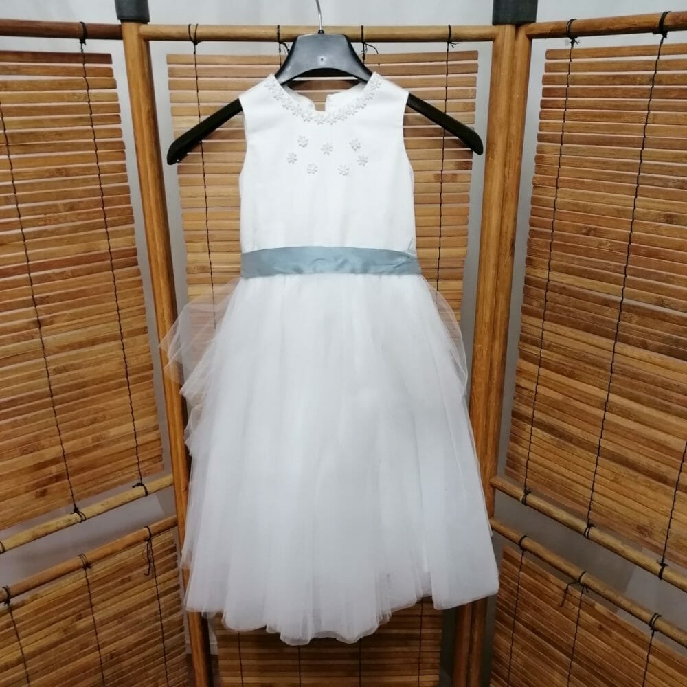 vestitino da bimba con tulle e fiocco fatto a mano