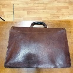 valigetta ventiquyattrore vintage in pelle con combinazione