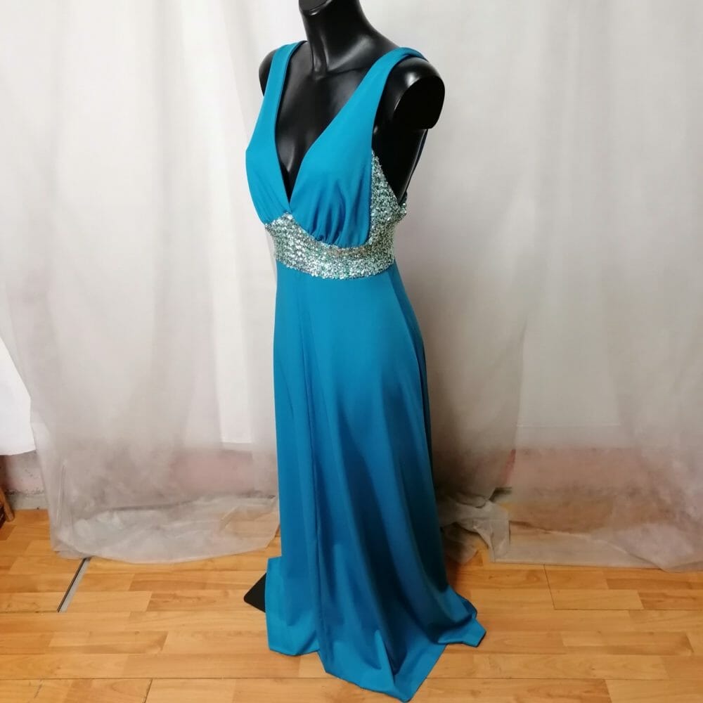 Vestito sartoriale azzurro con applicazione di paillette - immagine 3