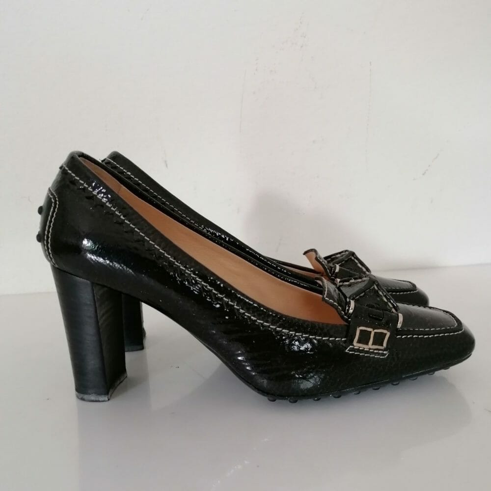 Tod's scarpe décolleté in vernice nera con tacco spesso