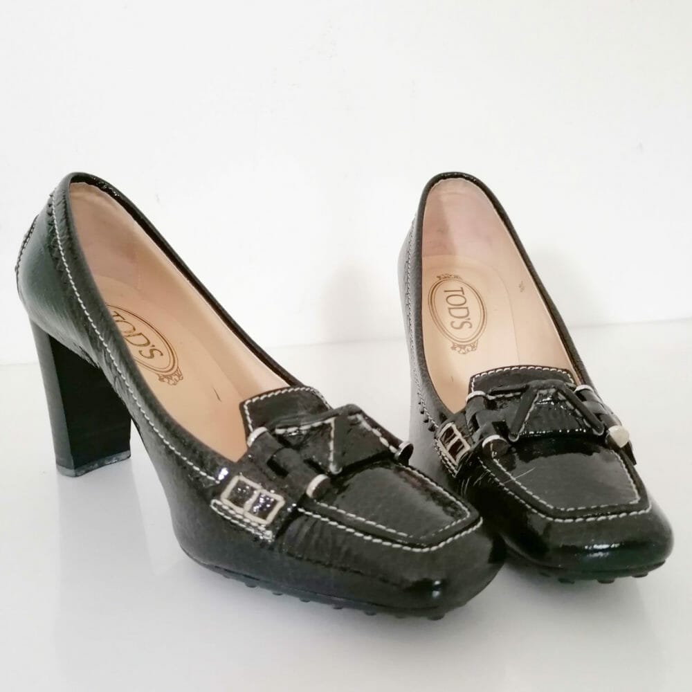 Tod's scarpe décolleté in vernice nera con tacco spesso