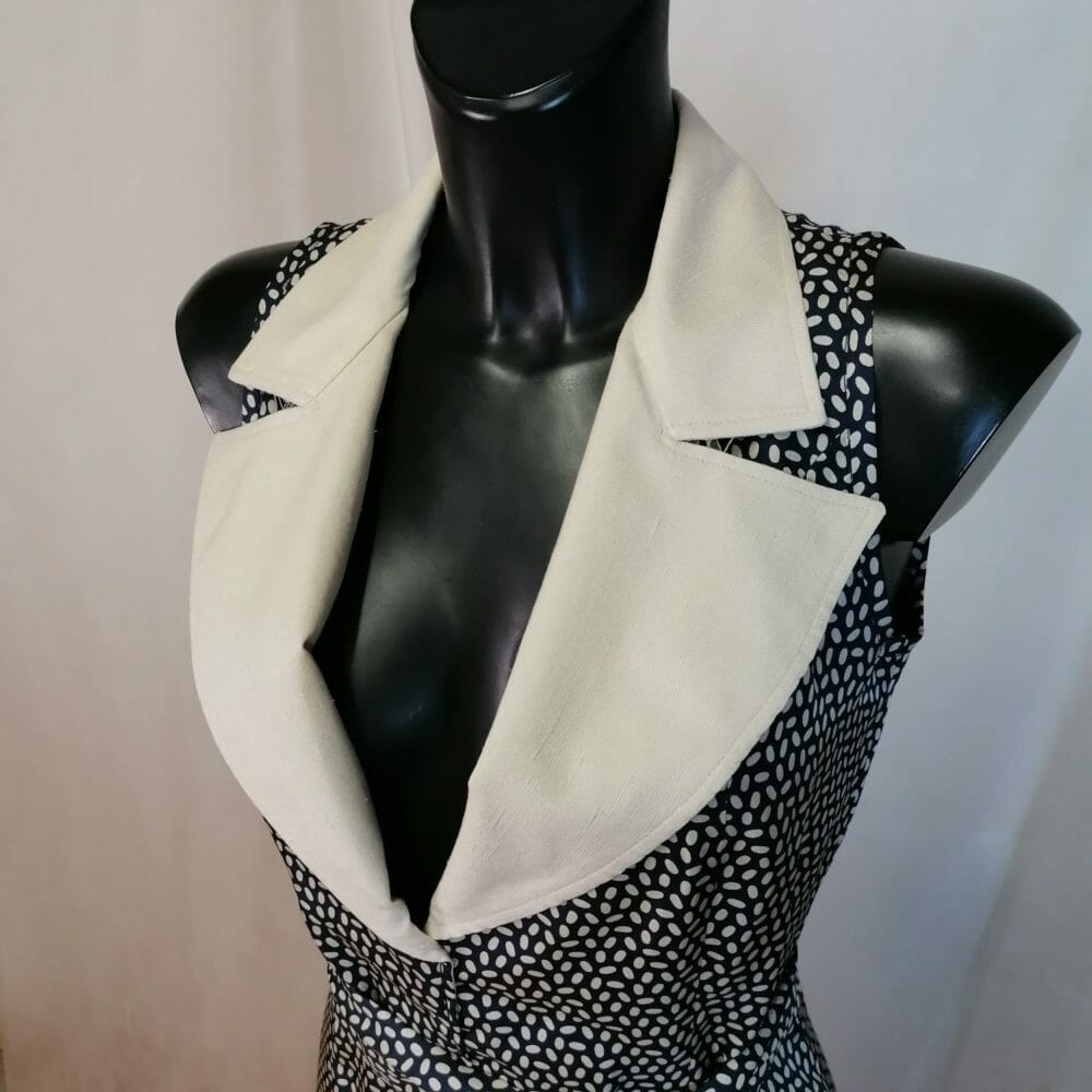 Vestito handmade vintage con collo in lino - immagine 3