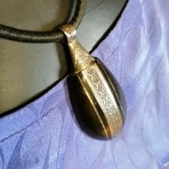 collana tuareg con ciondolo in legno e argento