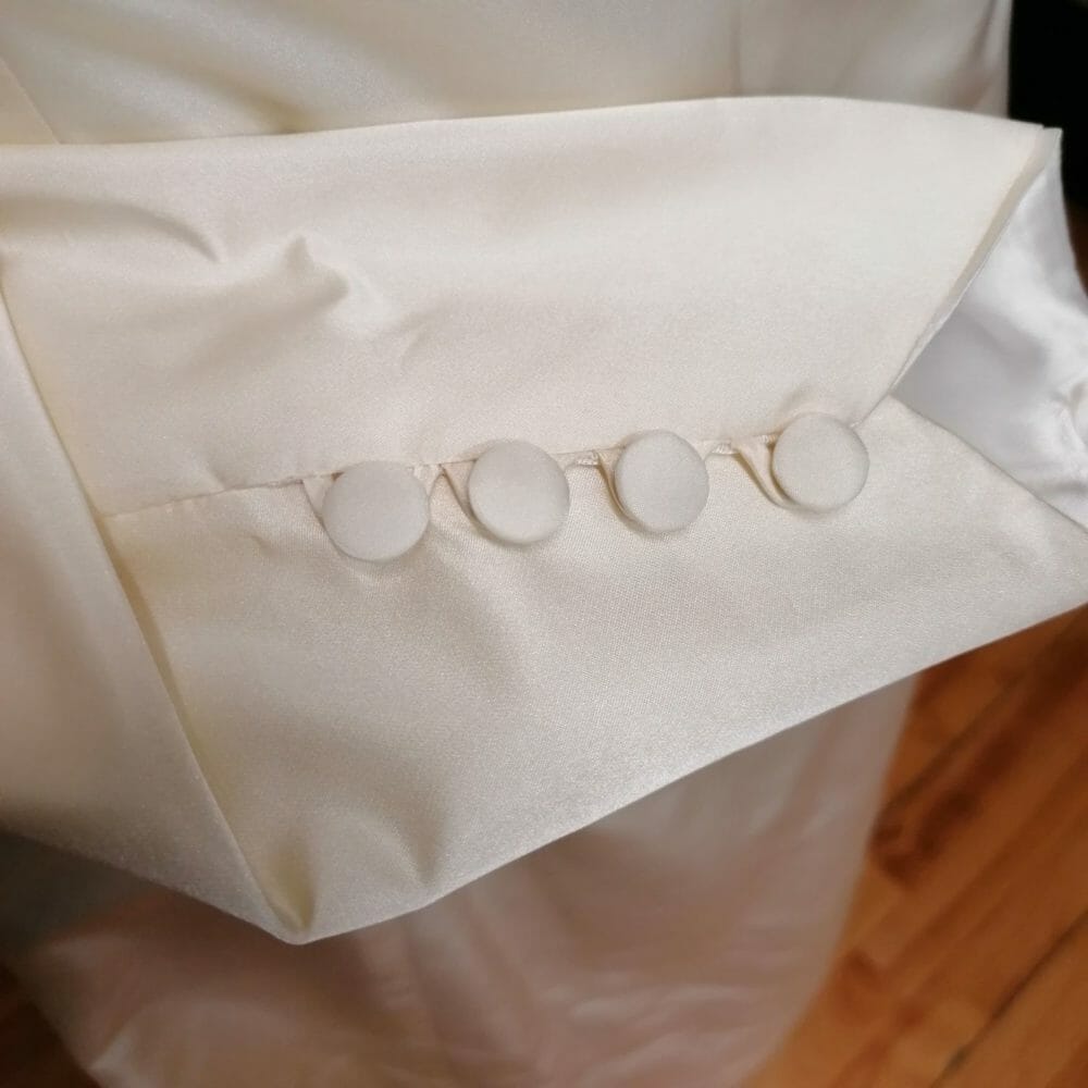 abito da sposa anni 90 con giacca