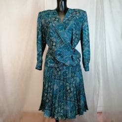 completo vintage in frescolana azzurro