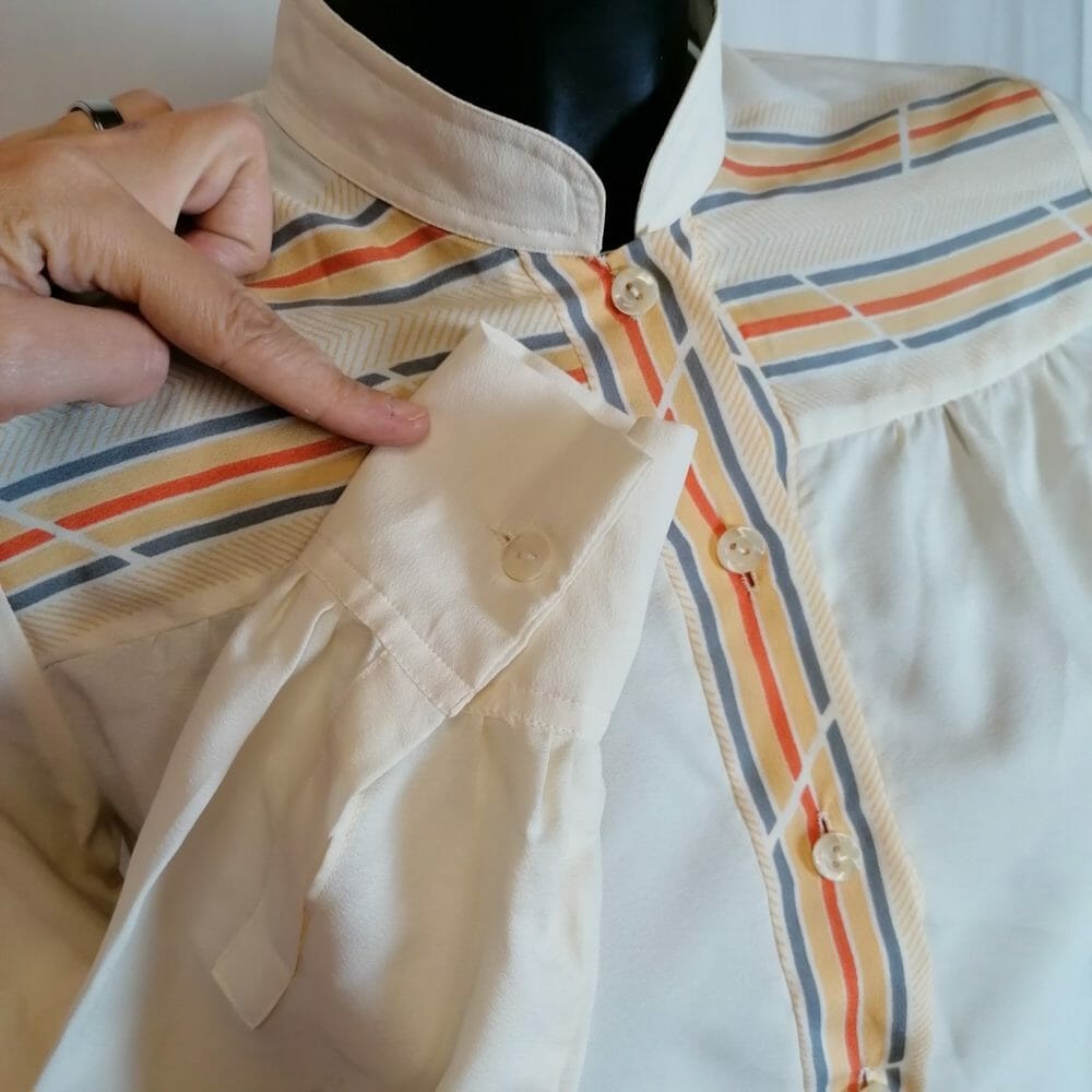 Blusa corta di seta vintage panna - immagine 5