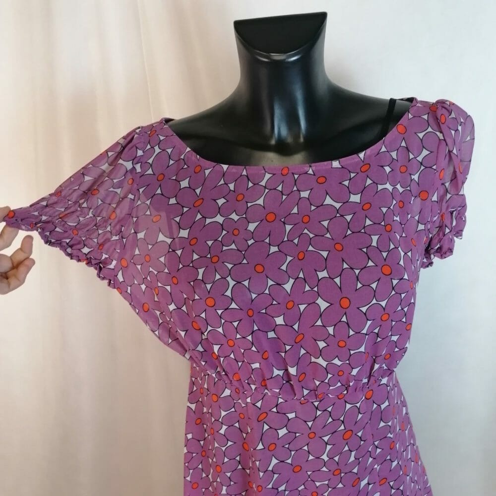 Romeo Gigli, abito trasparente a fiori viola con sottoveste - immagine 3