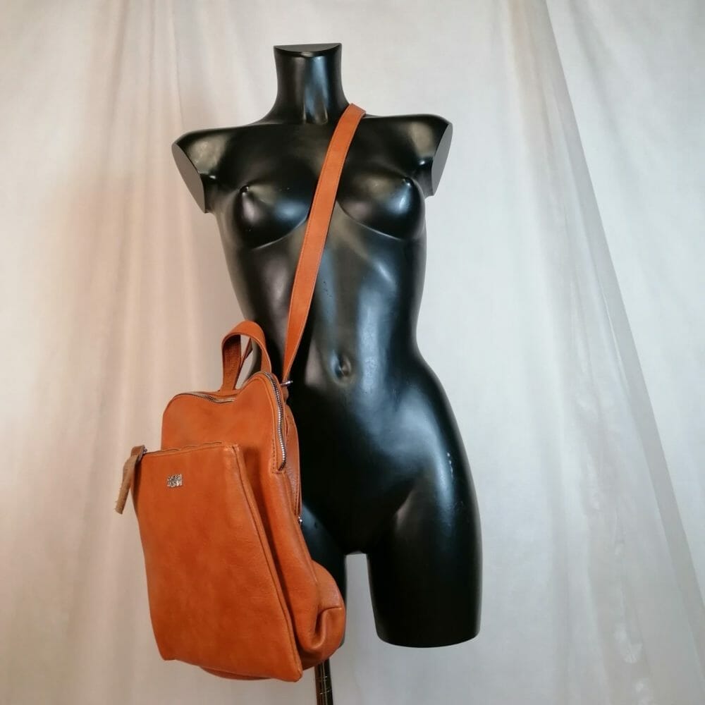 Enrico Coveri zainetto tracolla in pelle - immagine 4