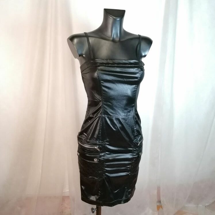 love moschino abito effetto pelle nero