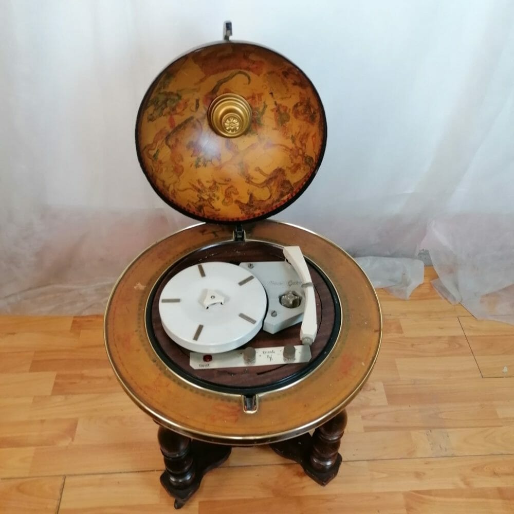 Mappamondo con giradischi anni 70 - immagine 5