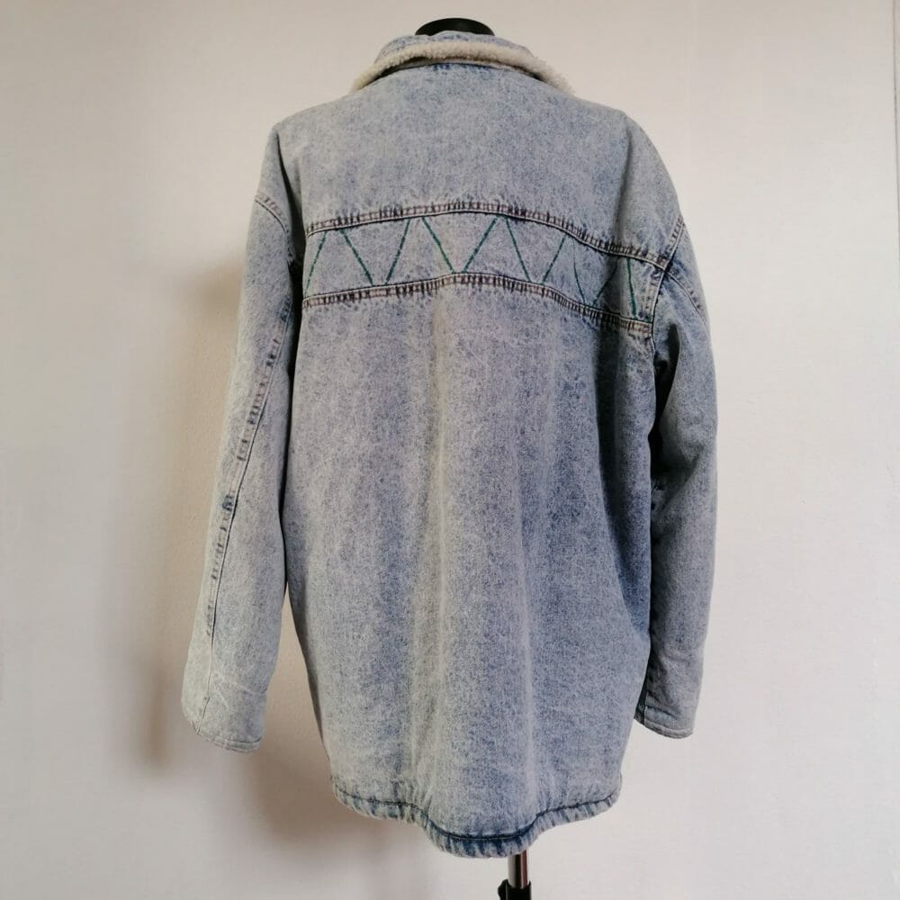 Giaccone di jeans con imbottitura di finto pelo - immagine 4