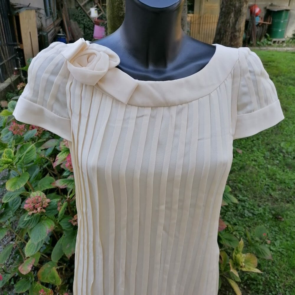 Abito sartoriale in seta pesante color avorio - immagine 10