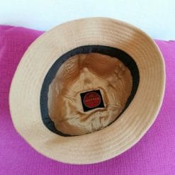 cappello panizza a secchiello in lana baige