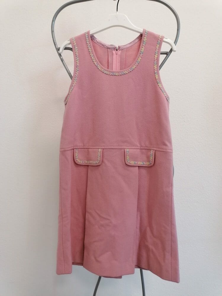 Completo sartoriale rosa abito e giacca - immagine 2