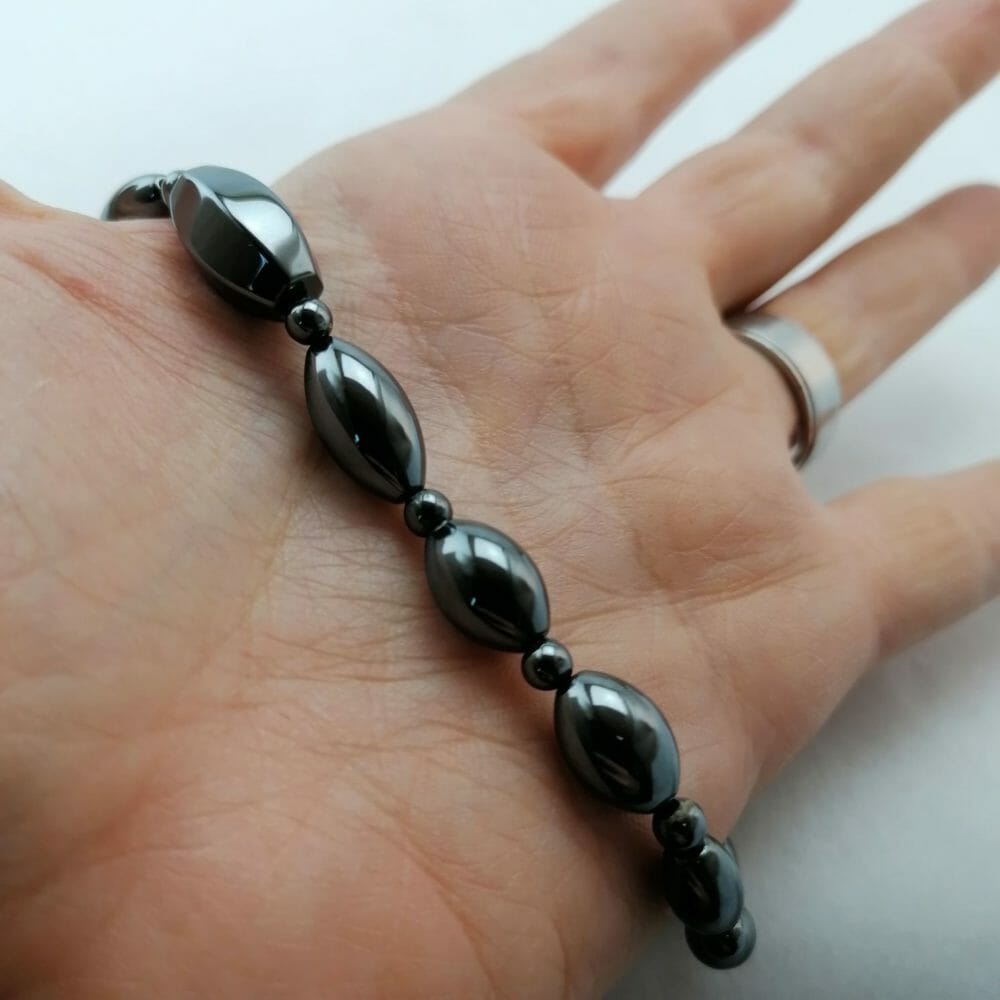 Collana in ematite, perle allungate - immagine 4