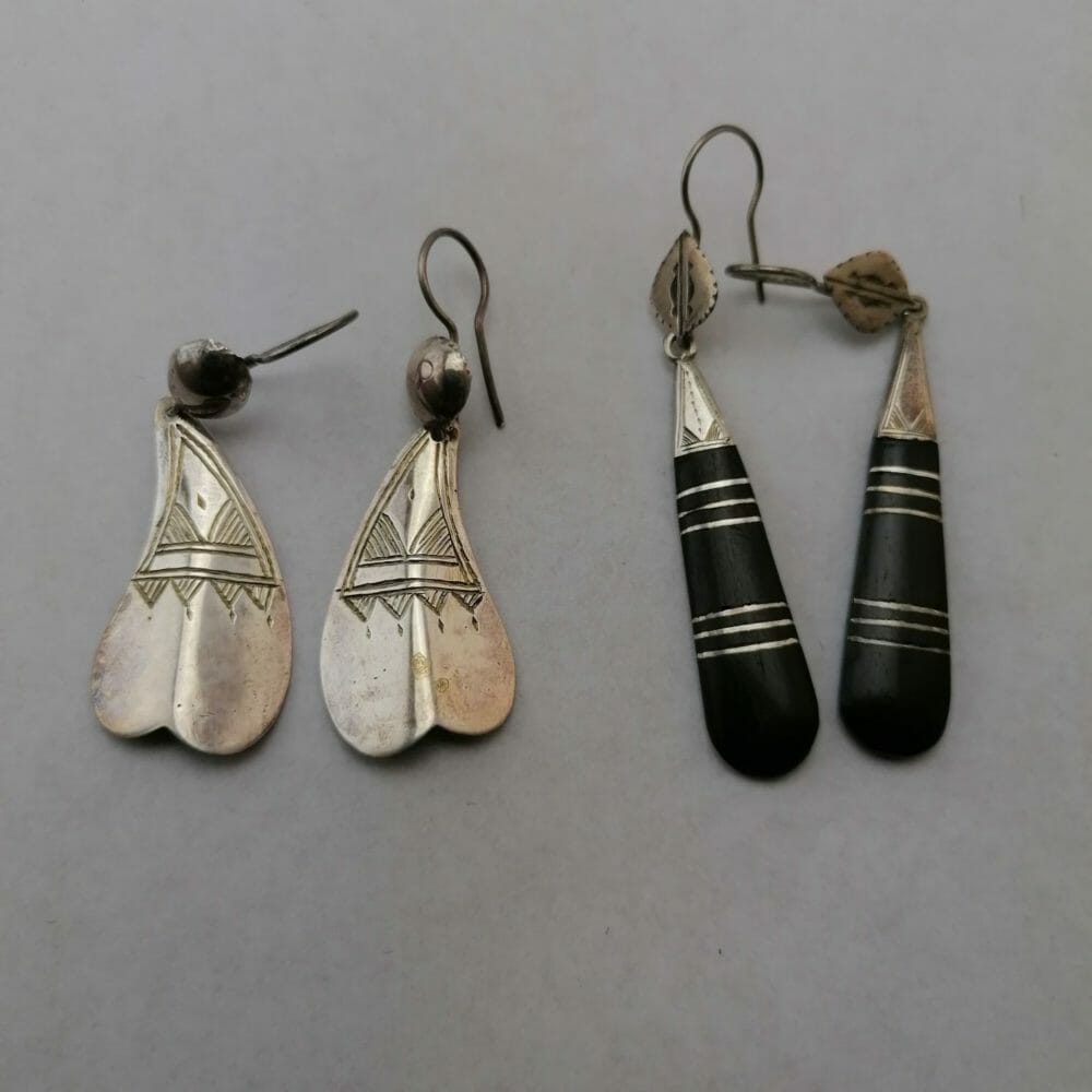 Orecchini solidali in argento e legno - immagine 7