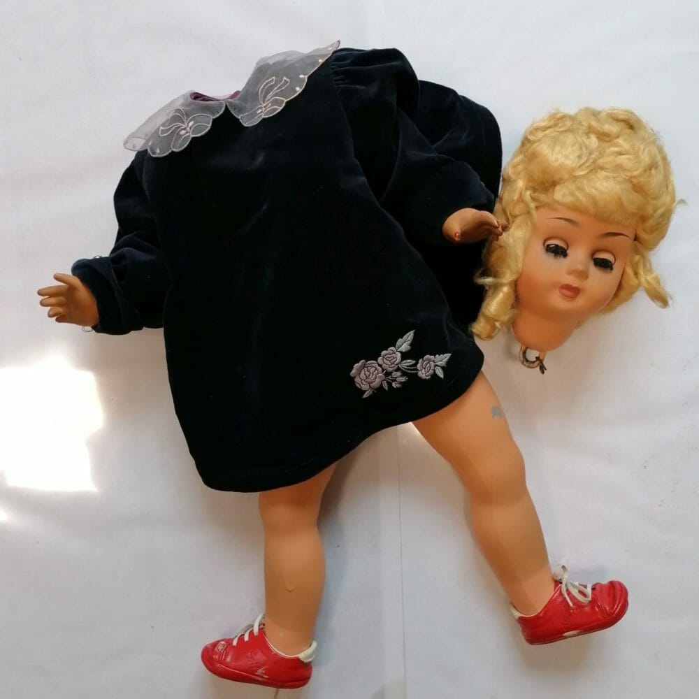 bambola anni 50 da riparare