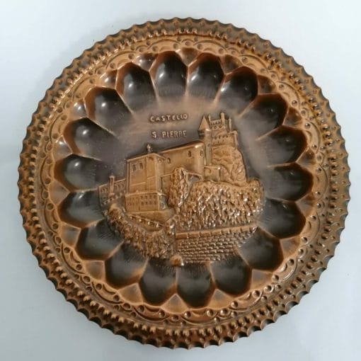 piatto di rame decorativo castello di saint pierre