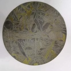 piatto decorativo in metallo