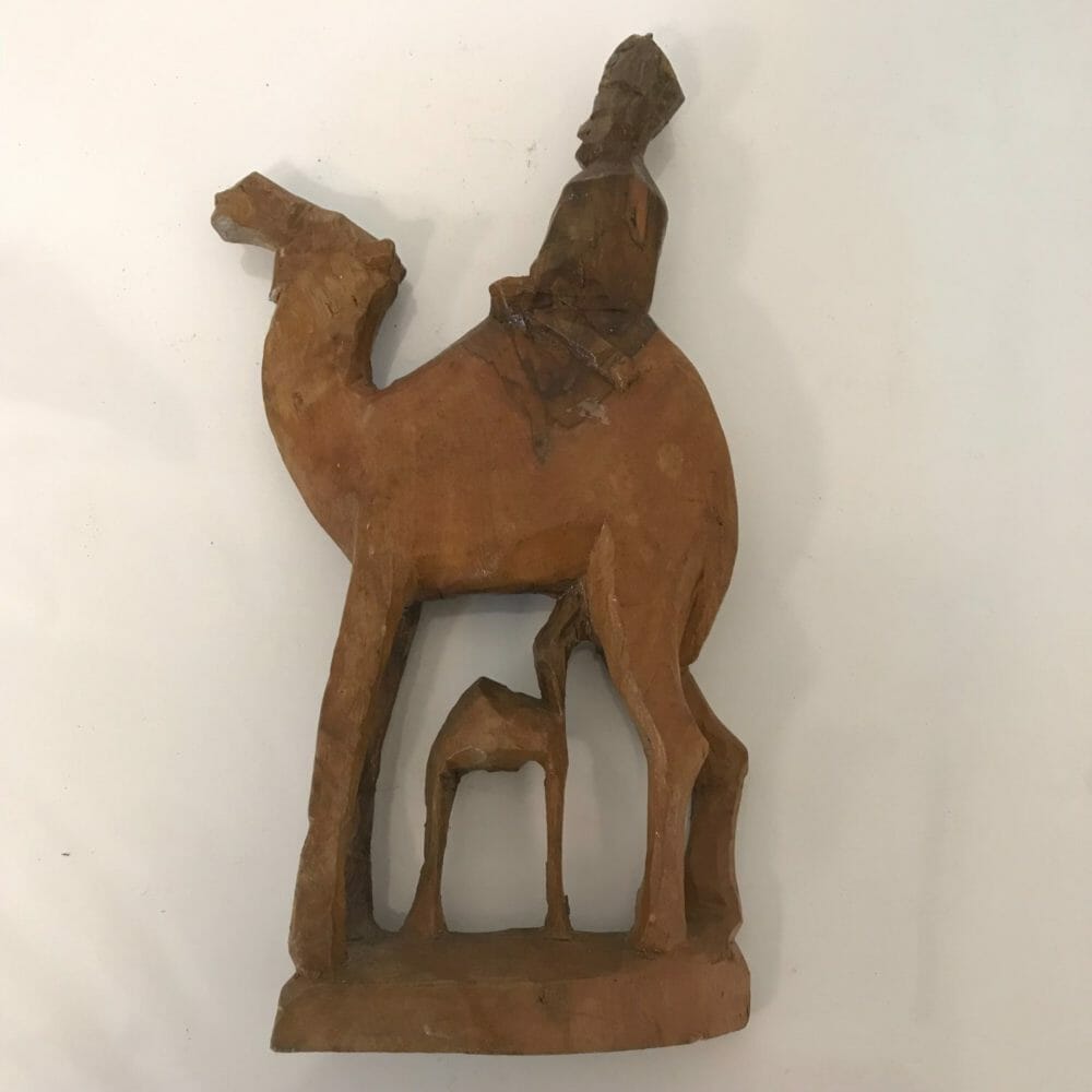Figurine in legno, cammelli, artigianato anni 80 - immagine 2