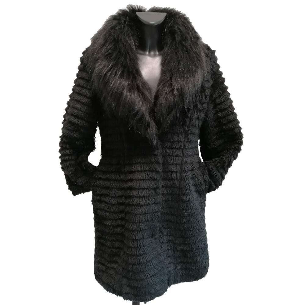 cappotto vintage in pelliccia ecologica
