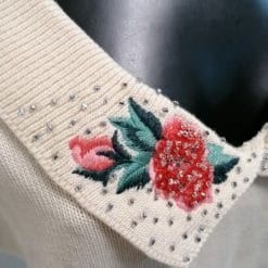 maglione in cotone anni 50 con ricami e applicazioni