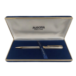 Prestigiosa penna a sfera Aurora vintage, perfettamente funzionante nel suo pregiato astuccio originale. Ideale come regalo e per amanti del vintage.