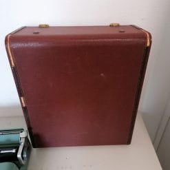 Macchina da scrivere Olivetti Studio 44