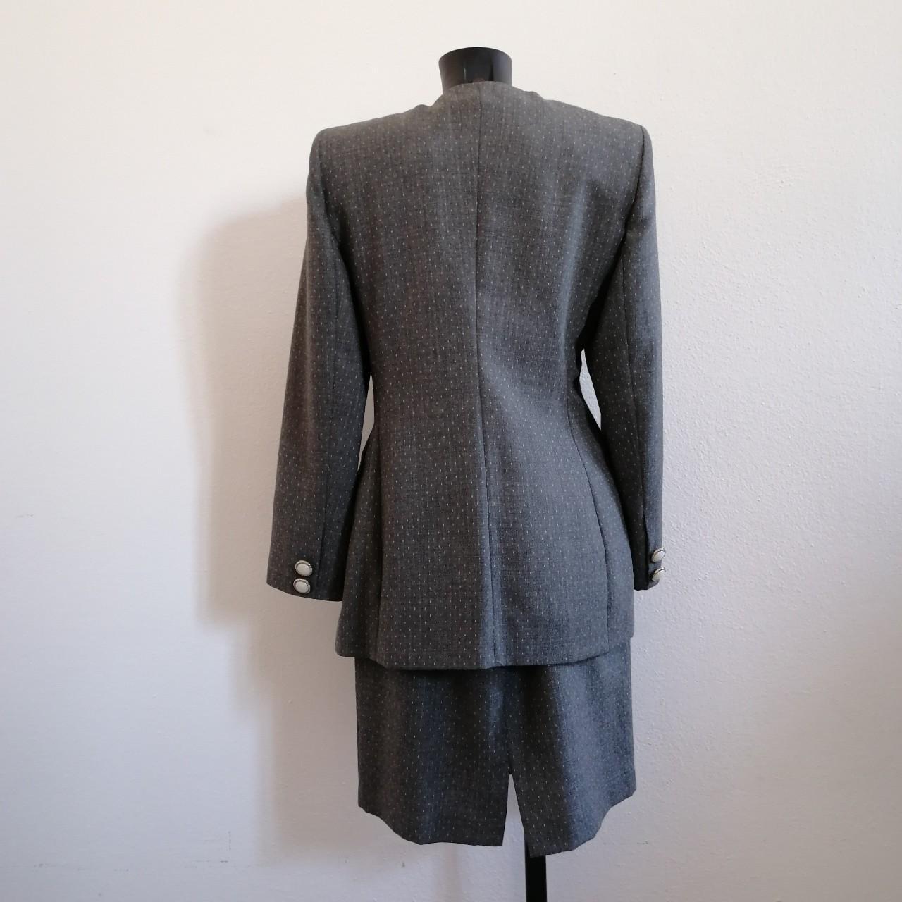 tailleur vintage in lana con fiocco