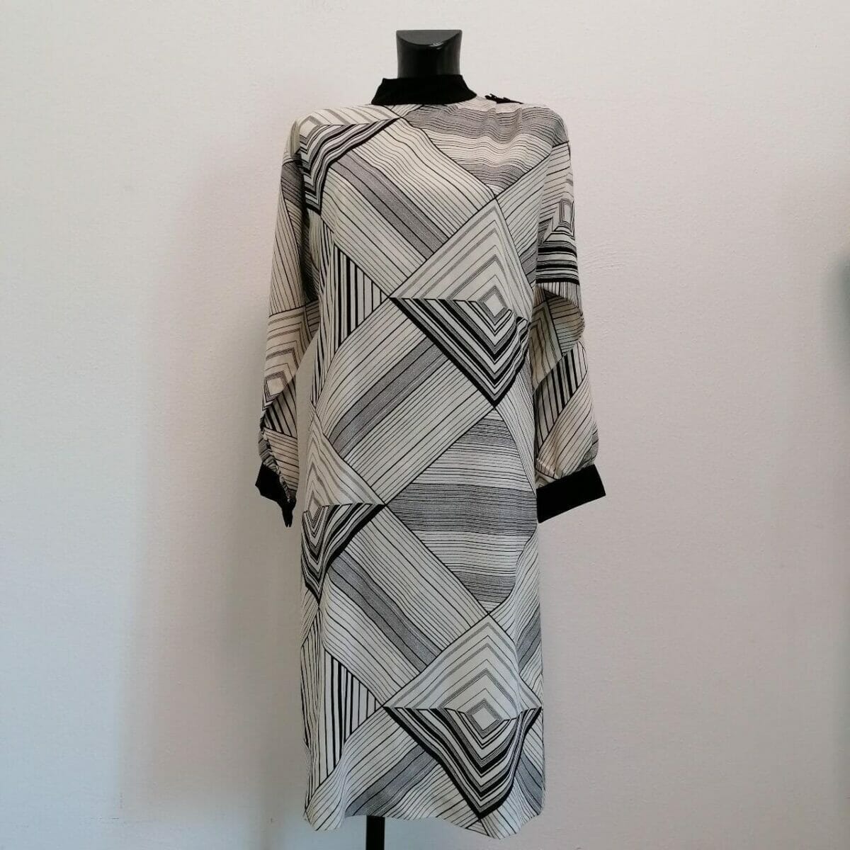 abito anni 80 optical maniche lunghe