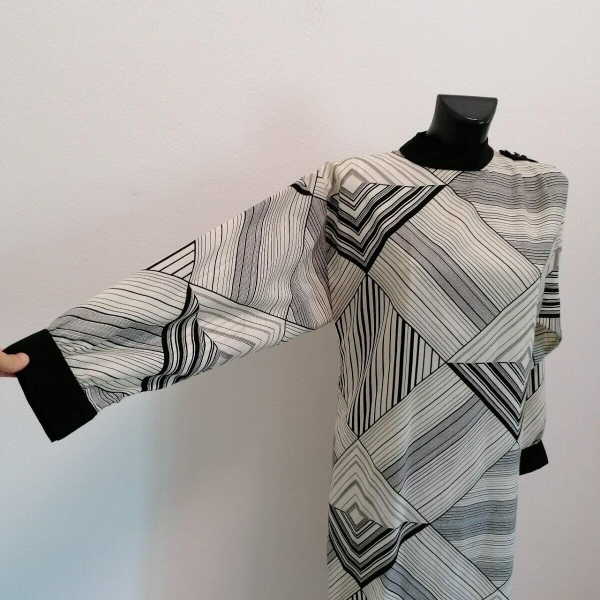 abito anni 80 optical maniche lunghe