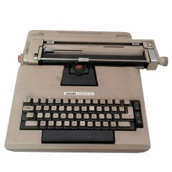 macchina da scrivere Olivetti LEXICON 82 Vintage. Manca il cavo di alimentazione, non testata.