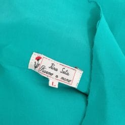 camicia di seta azzurra ricamata a mano vintage