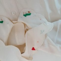 camicia di seta vintage con ricami