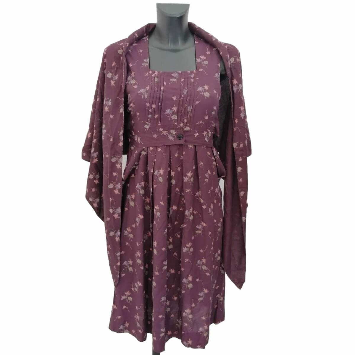 Emmanuel Schvili abito anni '90 con scialle