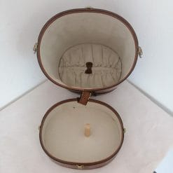 porta-parrucche d'epoca vintage in pelle