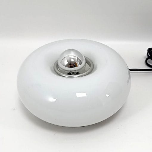 Lampada da tavolo Guscio, design di STL Studio per Lamperti; modello piccolo da 18cm. La lampada è in ottime condizioni generali; con lampadina.