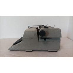 Macchina da scrivere FACIT 1730