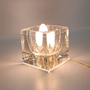 Lampada Ice Cube Peill & Putzler anni '70. Design iconico in vetro, crea magnifici effetti luce. Perfetta per il tuo arredamento vintage.