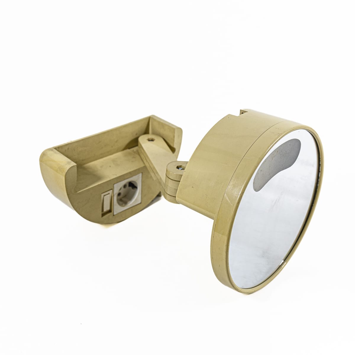 Specchio Makio Hasuike per Gedy luminoso design anni '70. Avorio, con braccio allungabile, luce e presa integrata. Testato e funzionante.