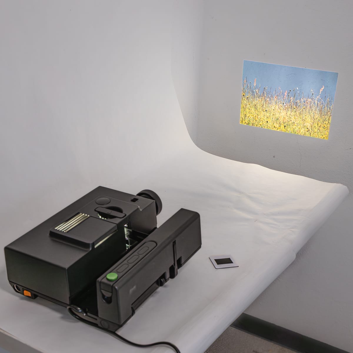 Proiettore Reflecta AF 1800 per diapositive - immagine 8